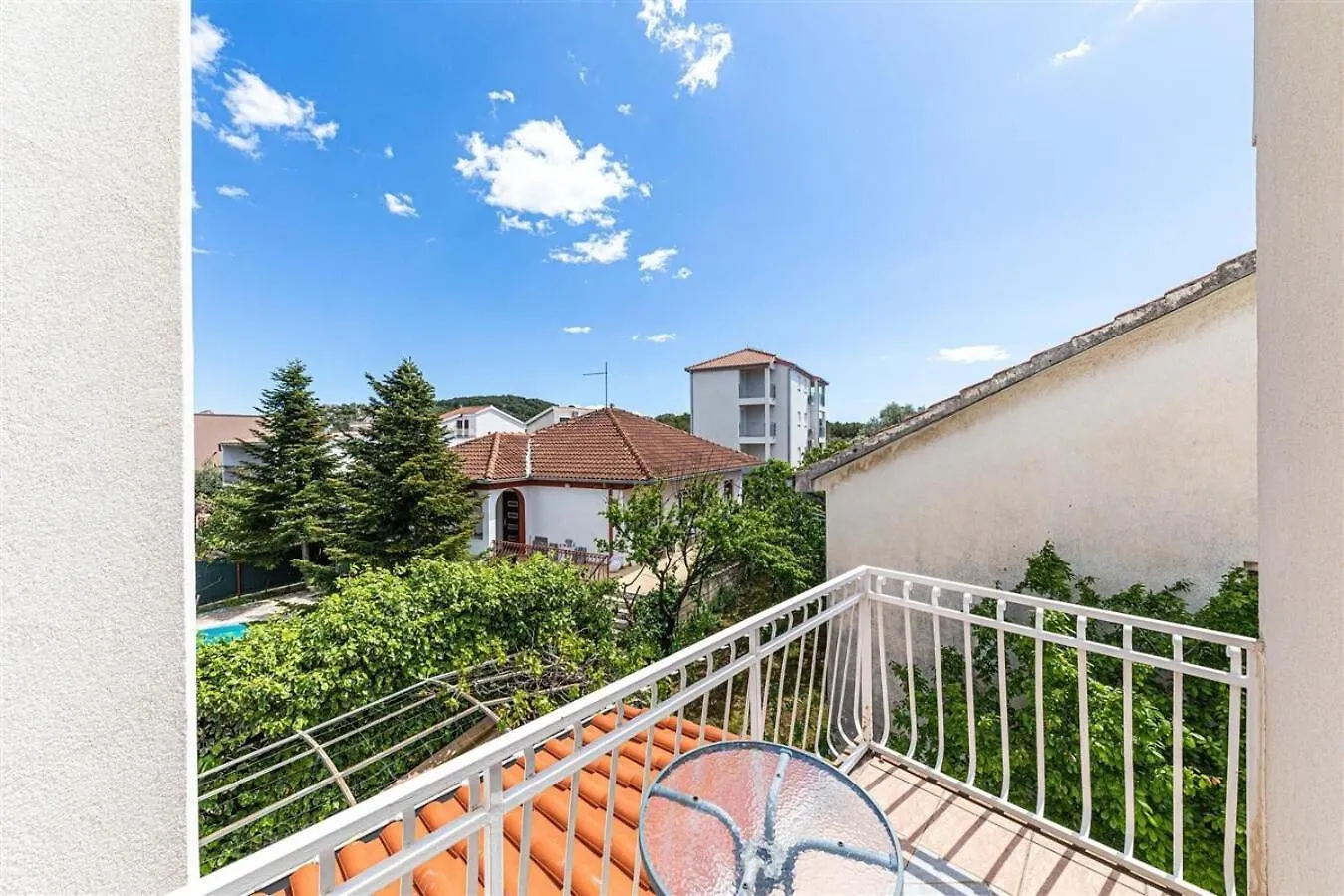 Apartments Bozo - 100M To The Sea Donji Okrug   Donji Okrug (Ciovo)